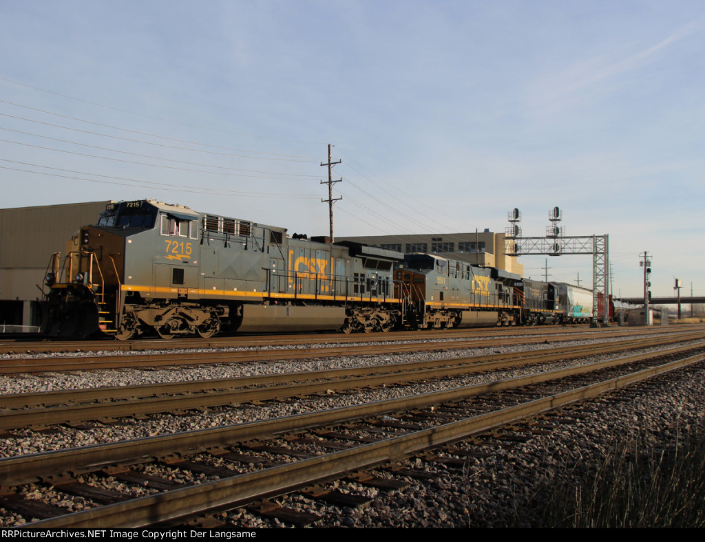 CSX 7215 Q369-12 (2)